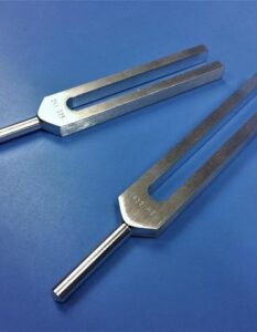 Musicoterapia a 432 Hz: La Frequenza Che Armonizza Corpo e Mente